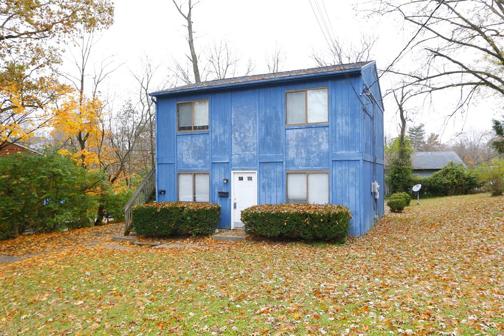 506 Palace Dr