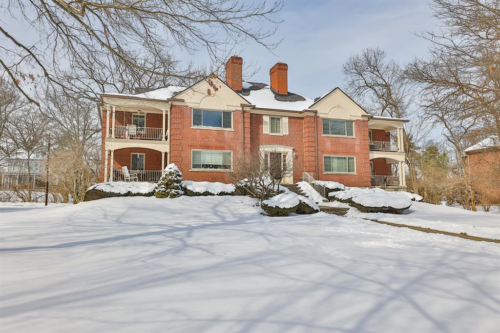 615 Springfield Pk #3 Wyoming, OH