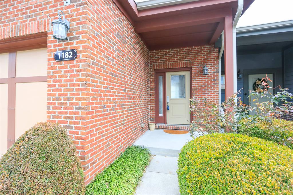 Entrance for 1182 Grays Peak Dr Covington, KY 41011