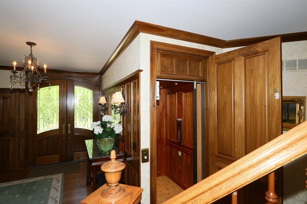 Elevator for 1941 Bradford Rd Foster, KY 41043