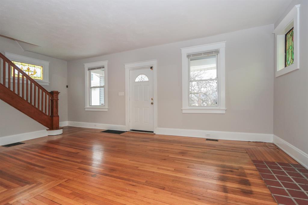Living Room for 6414 Meis Ave North College Hill, OH 45224