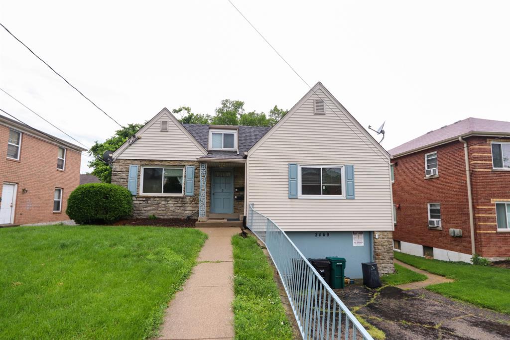 Exterior (Main) 2 for 2469 Boudinot Ave Westwood, OH 45238