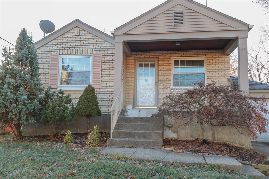 Entrance for 4259 Glenway Ave Deer Park, OH 45236