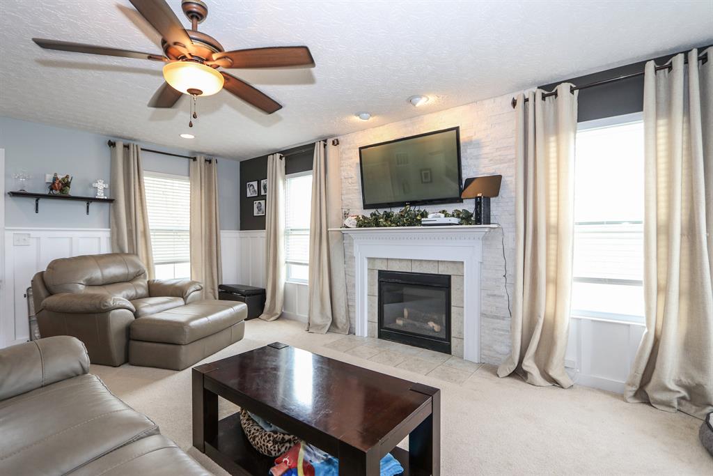 Living Room image 2 for 552 Babbling Brooke Dr Monroe, OH 45050