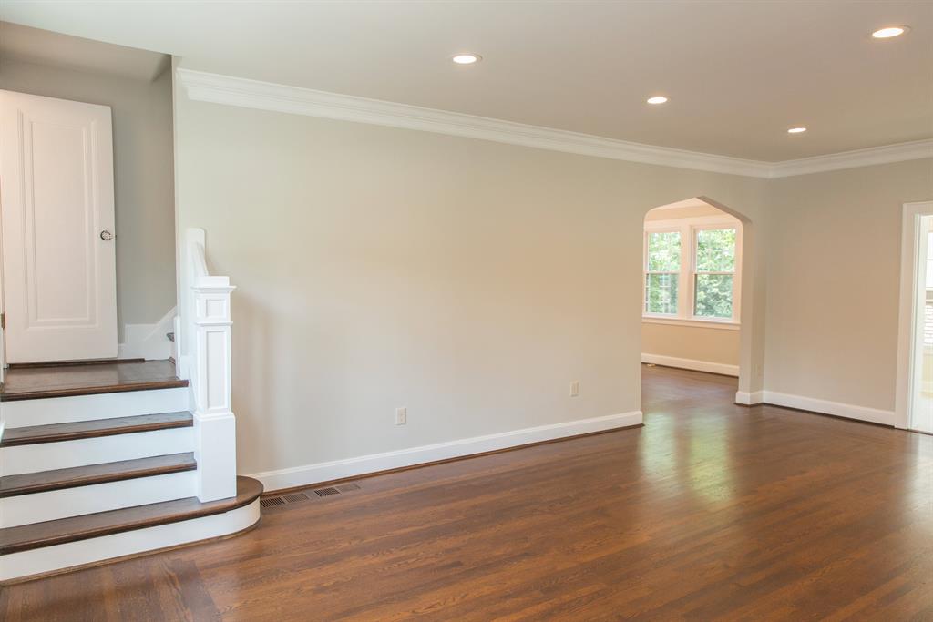 Living Room for 3265 Lambert Pl Mt. Lookout, OH 45208