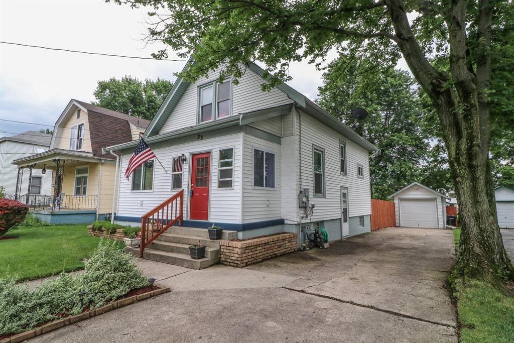 23 Woodsdale Ave
