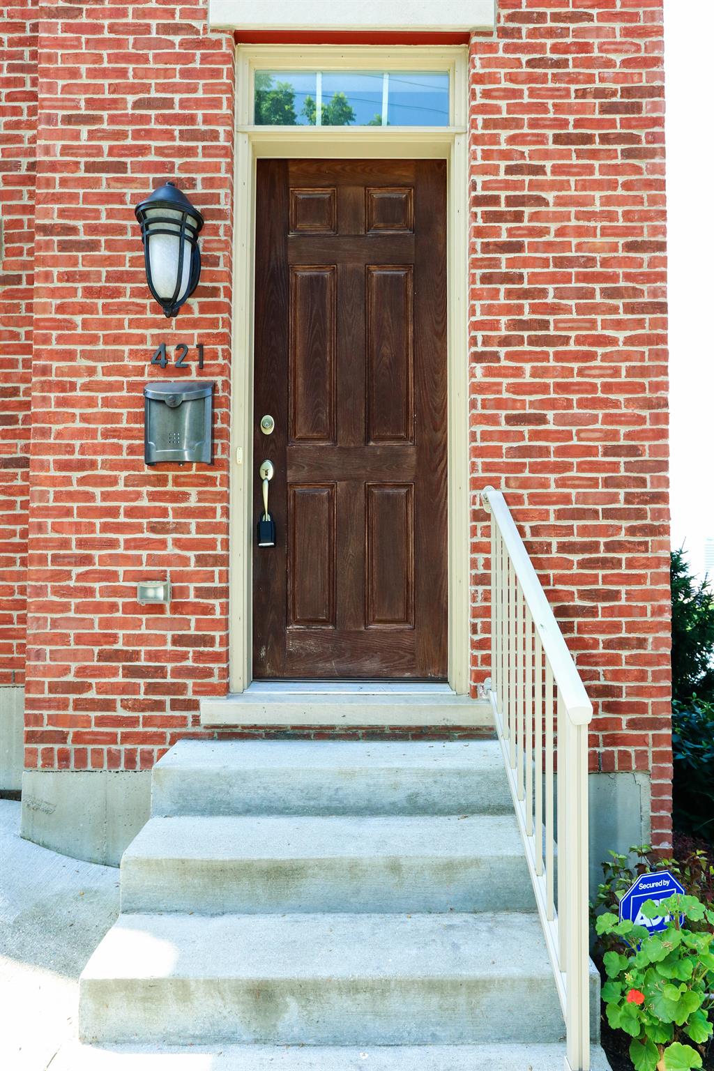 Entrance for 421 Boal St Mt. Auburn, OH 45202