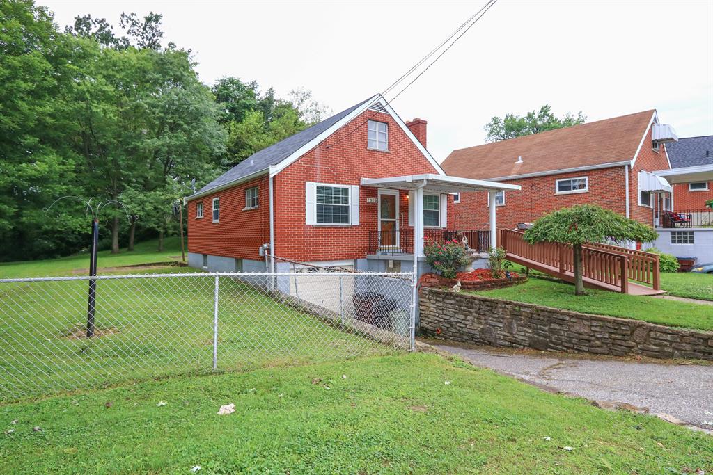 Exterior (Main) 2 for 2805 Rosina Ave Covington, KY 41015