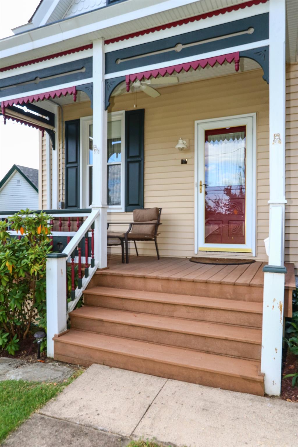 Entrance for 1111 Alexandria Pike Fort Thomas, KY 41075