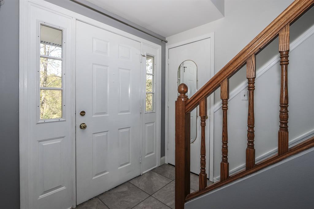 Foyer for 9335 Jerry Wright Rd Alexandria, KY 41001