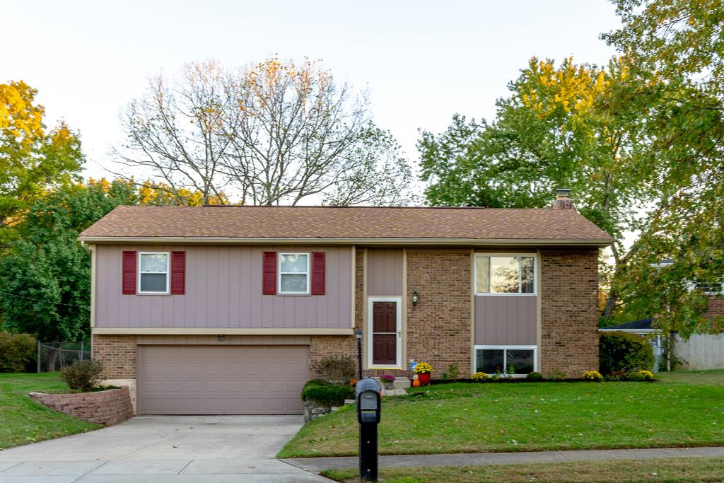 827 Fawnhill Dr