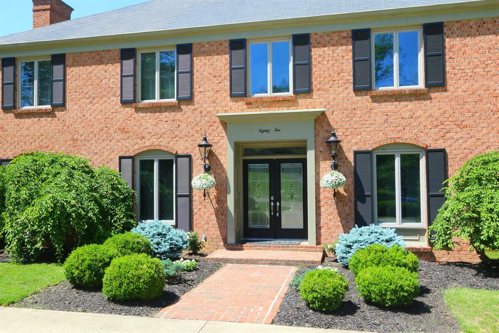 Entrance for 8010 Peregrine Ln Indian Hill, OH 45243