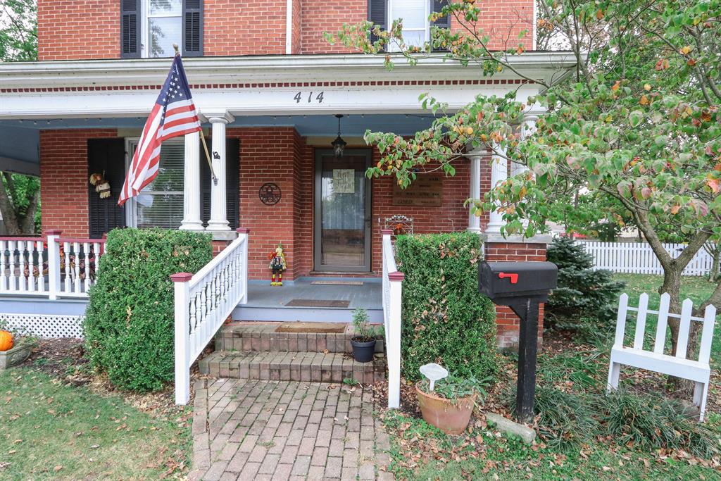 Entrance for 414 Park Ave Franklin, OH 45005