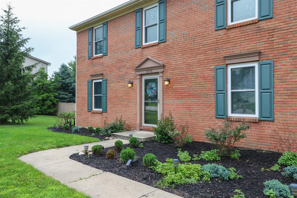Entrance for 10176 Cedarwood Dr Union, KY 41091
