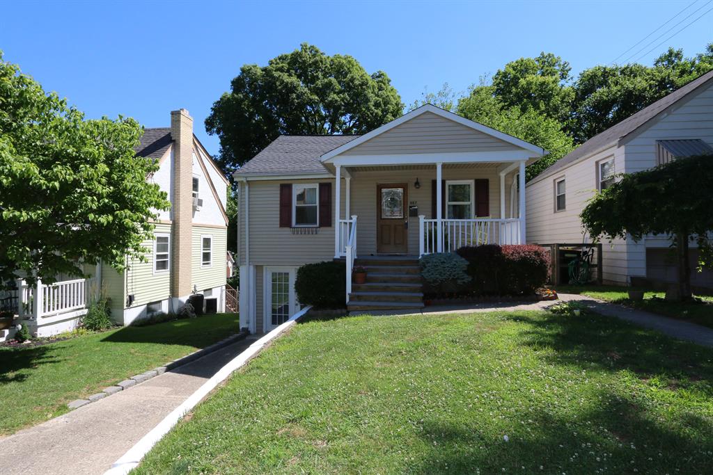 887 Lafayette Ave