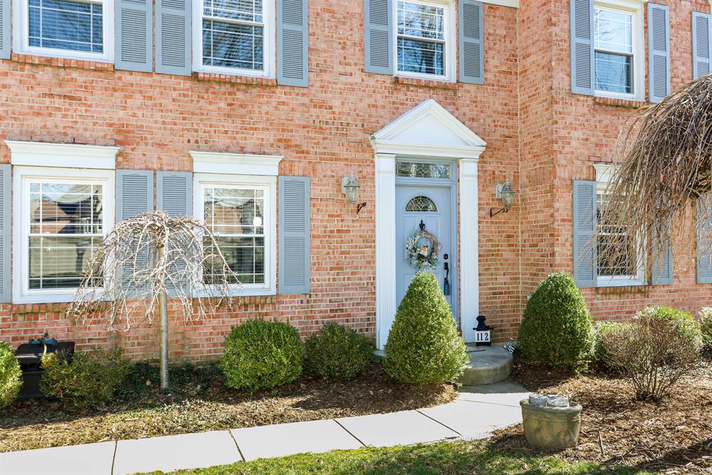 Entrance for 112 Farmdale Ct Lakeside Park, KY 41017