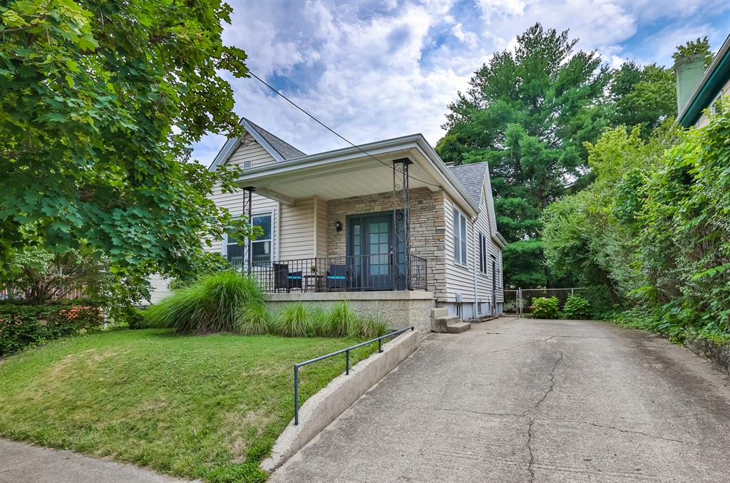 3744 Isabella Avenue Oakley, OH