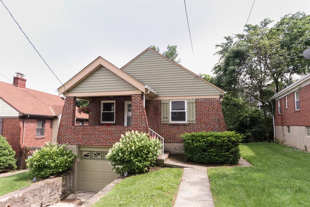 Exterior (Main) 2 for 3559 Harrow Ave Oakley, OH 45209
