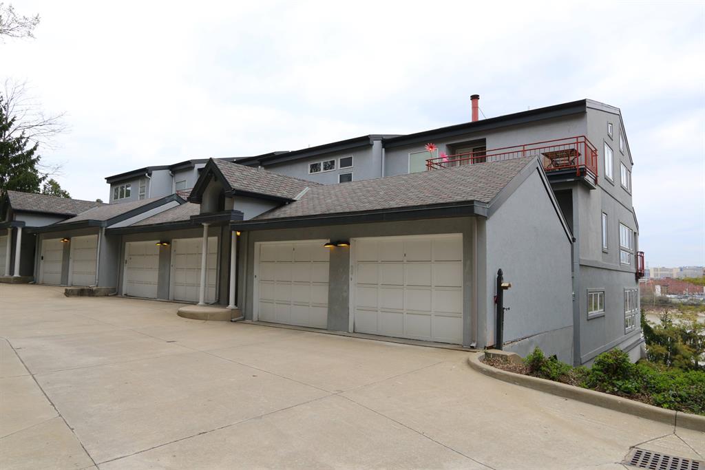 908 Vernon Pl