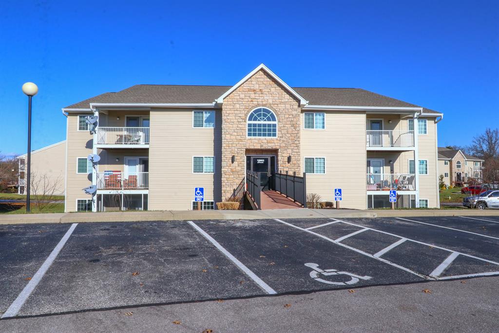 10602 Christa Ct