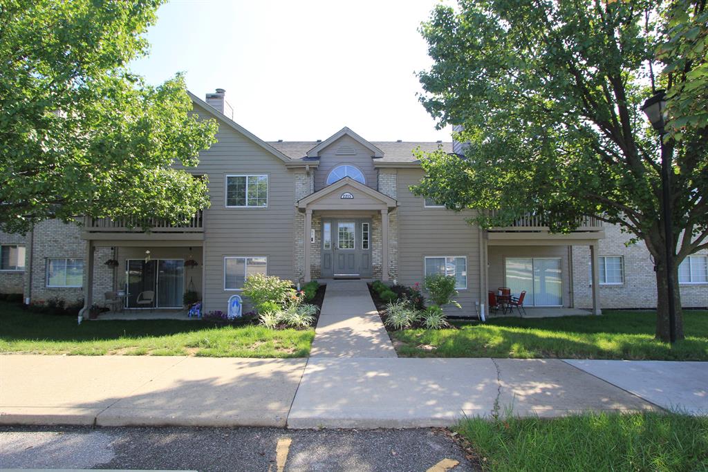 2215 Teal Briar Ln, 208