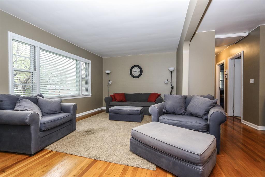Living Room image 2 for 5957 Beverly Ln Middletown, OH 45042