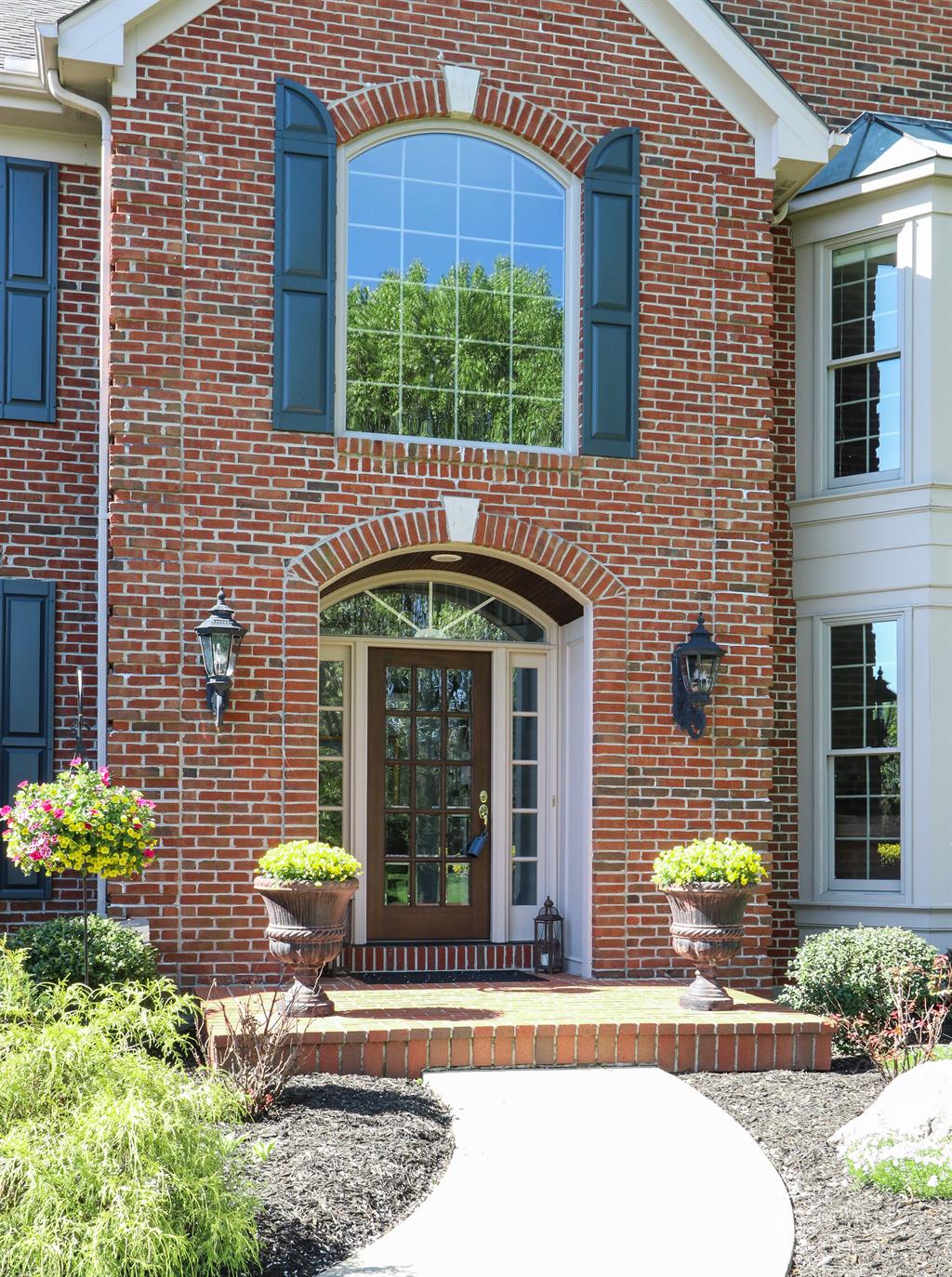 Entrance for 8147 Startinggate Ln Sycamore Twp., OH 45249