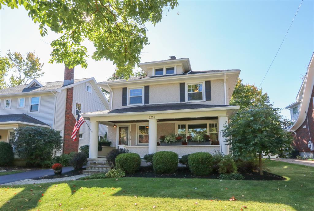 228 Lonsdale Ave Oakwood, OH
