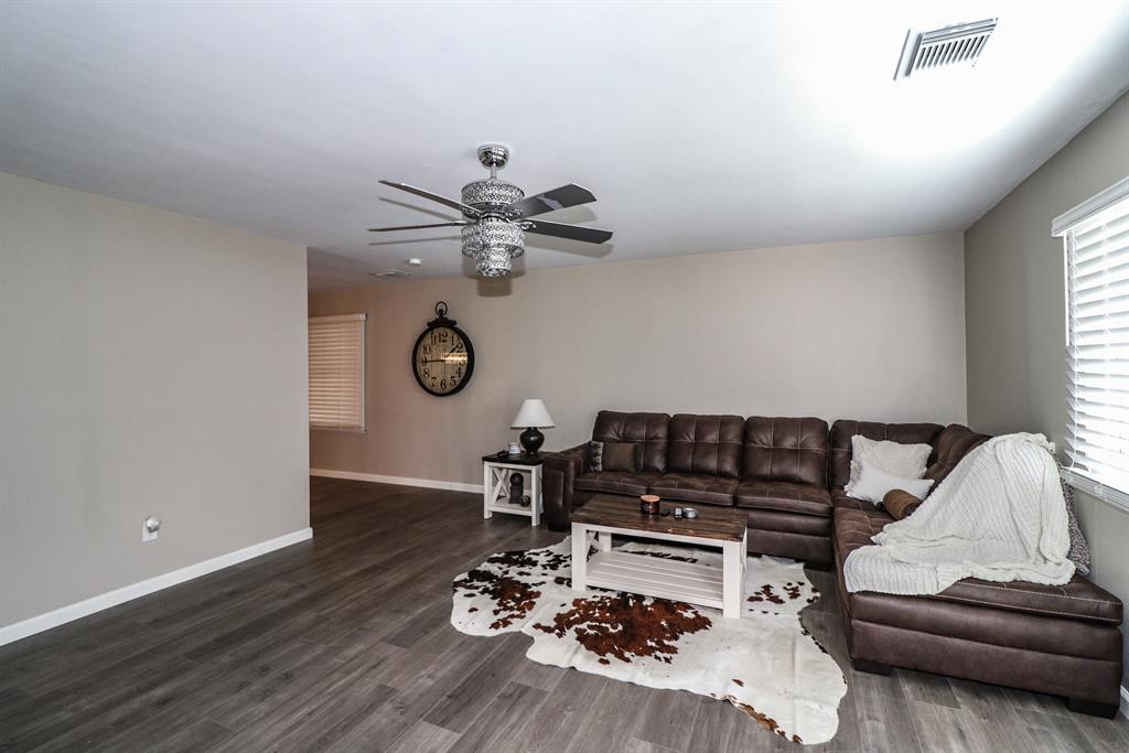 Living Room for 1174 Wellspring Dr Springfield Twp., OH 45231