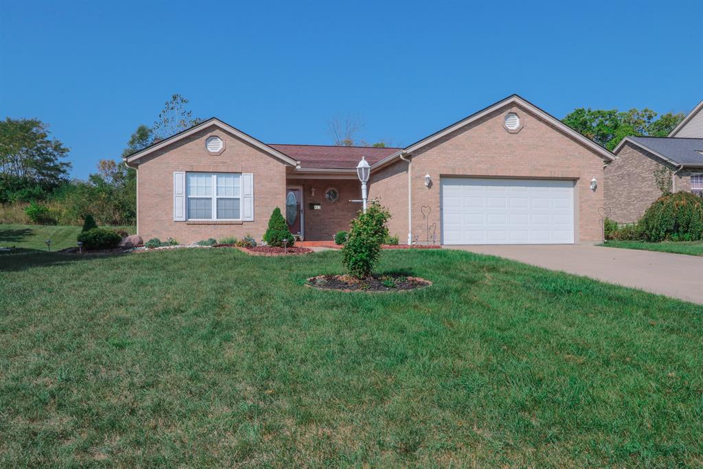 453 Christina Dr Hamilton West, OH
