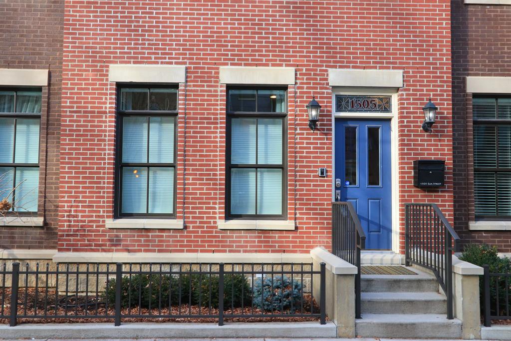 Entrance for 1505 Elm St Cincinnati, OH 45202