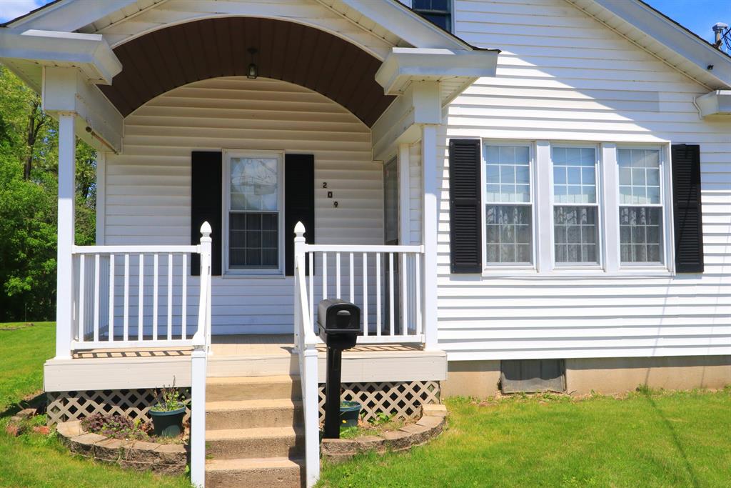 Entrance for 209 W Harrison Ave West Harrison, IN 47060
