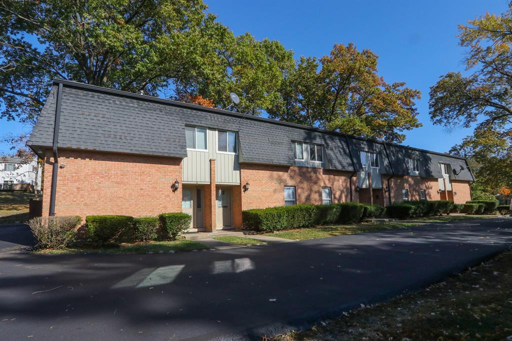 Exterior (Main) 2 for 25 Cromwell Rd Greenhills, OH 45218