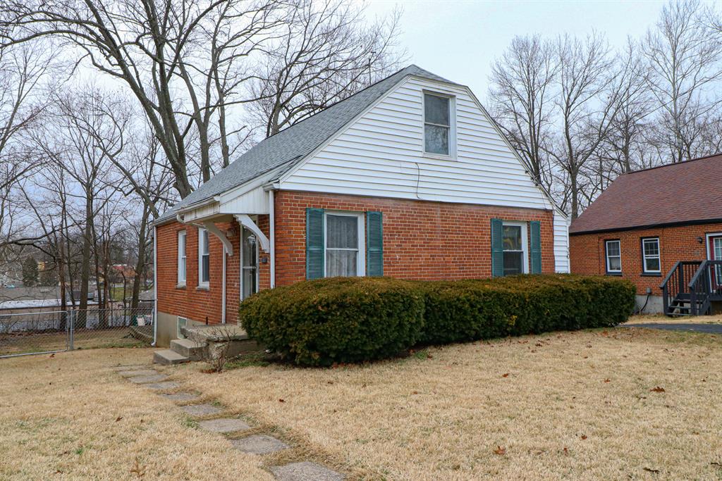 Exterior (Main) 2 for 30 Gambier Cir Greenhills, OH 45218