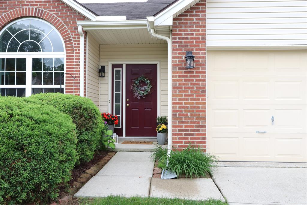 Entrance for 370 Bishea Ct Fairborn, OH 45324