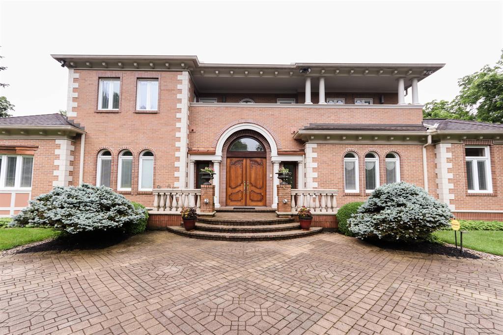 Entrance for 11 Camargo Pines Ln Indian Hill, OH 45243