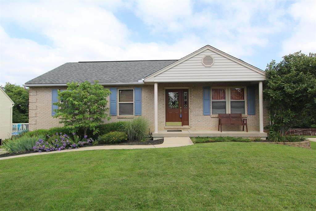 1034 Falcon Ct