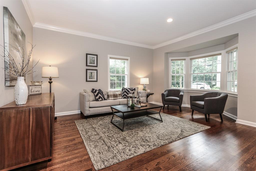 Living Room for 6980 Murray Ave Mariemont, OH 45227