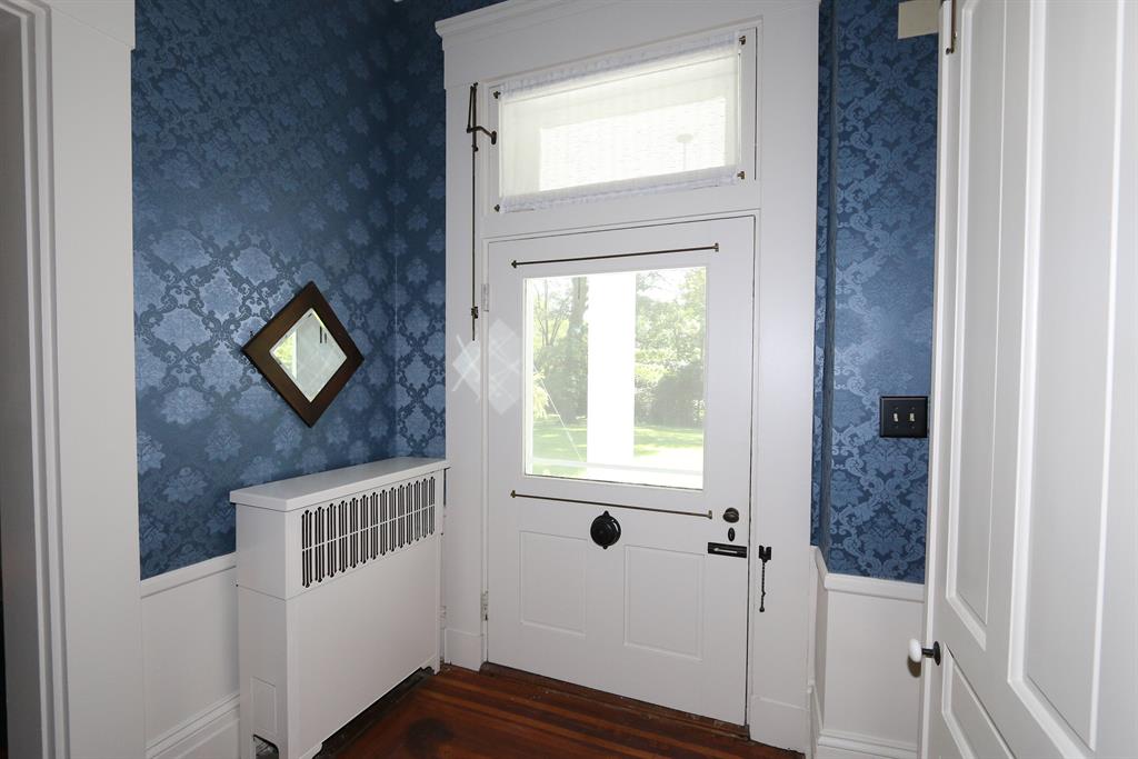 Foyer image 2 for 6737 Hamilton Middletown Rd Monroe, OH 45044