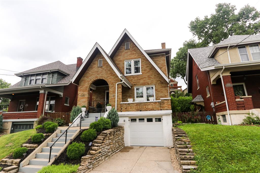 1103 Park Ave