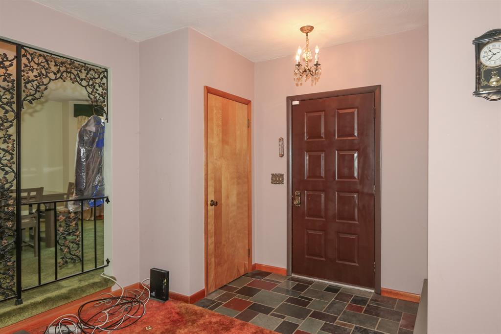 Foyer for 28426 Post 464 Rd West Harrison, IN 47012