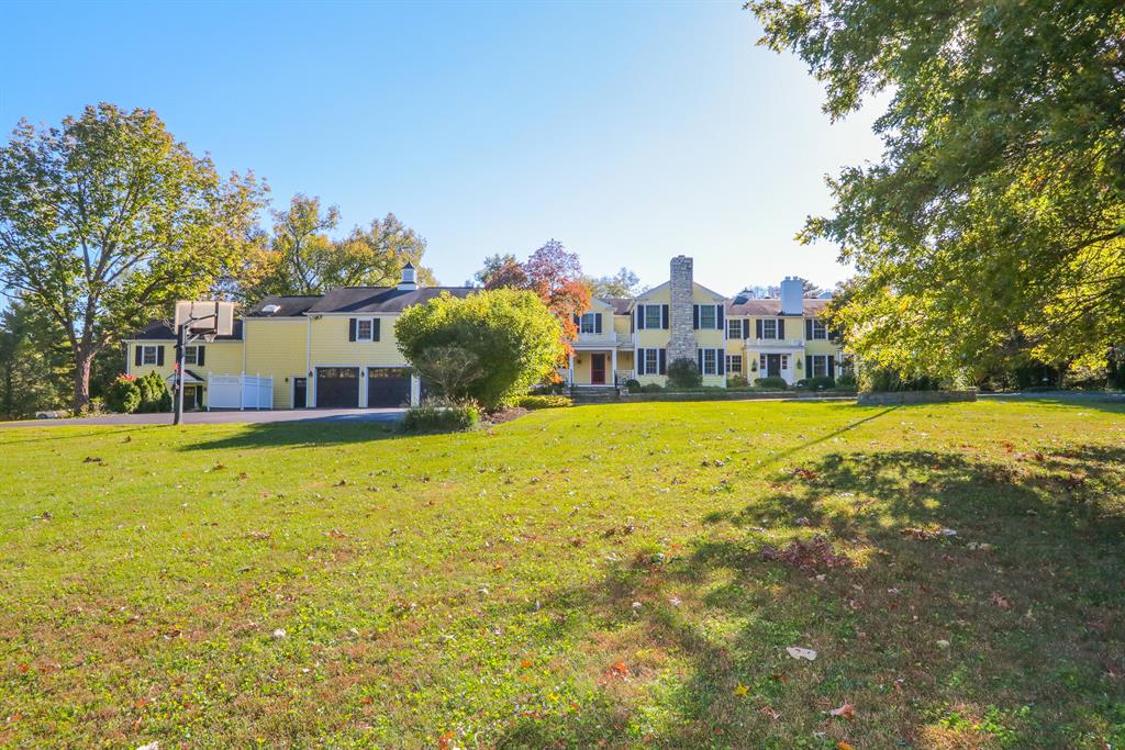 Exterior (Main) for 5000 Willow Hills Ln Indian Hill, OH 45243