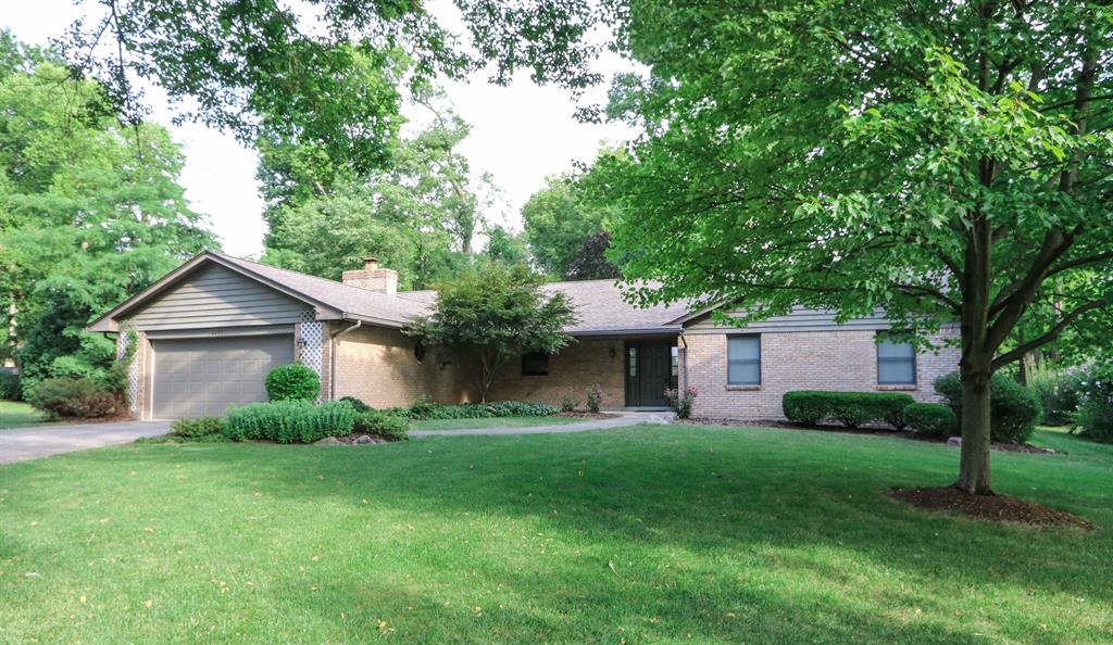 4451 E Greenview Dr Dayton, OH