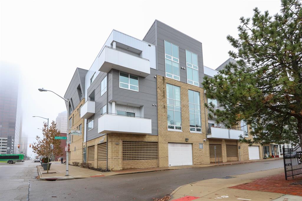 111 Harries St, 409