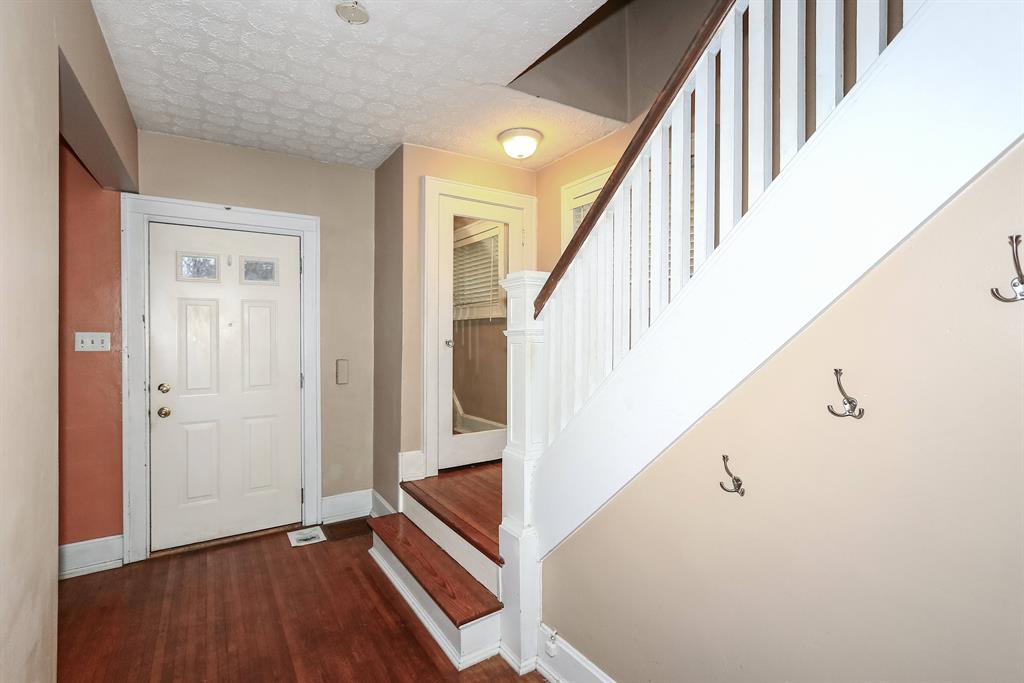 Foyer image 2 for 3126 Daytona Ave Westwood, OH 45211