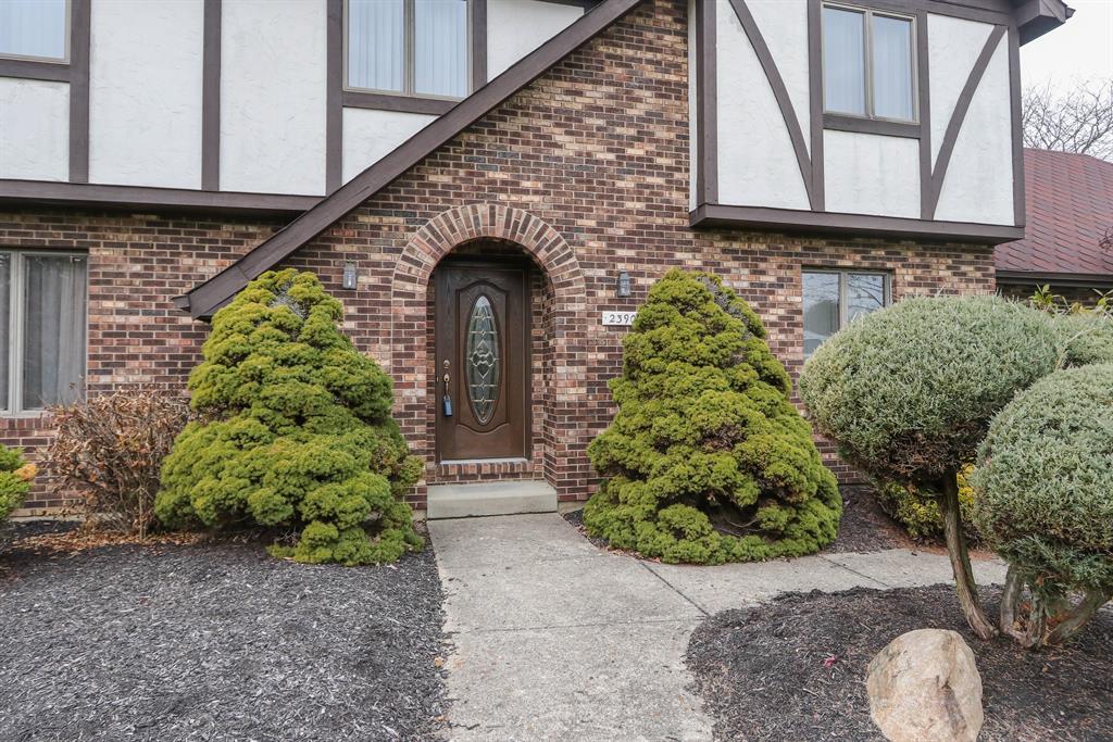 View for 2390 Oaktree Dr Fairfield, OH 45014