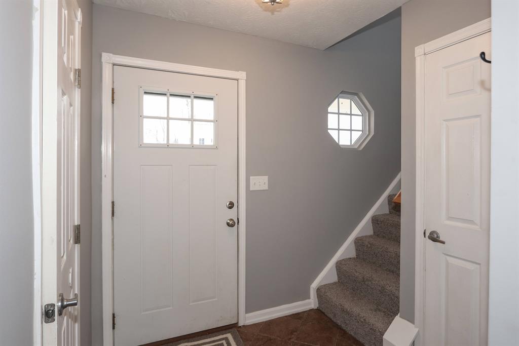 Foyer for 3112 Summitrun Dr Independence, KY 41051