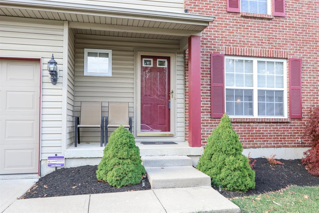 Entrance for 1002 Kemper Meadow Dr Forest Park, OH 45240