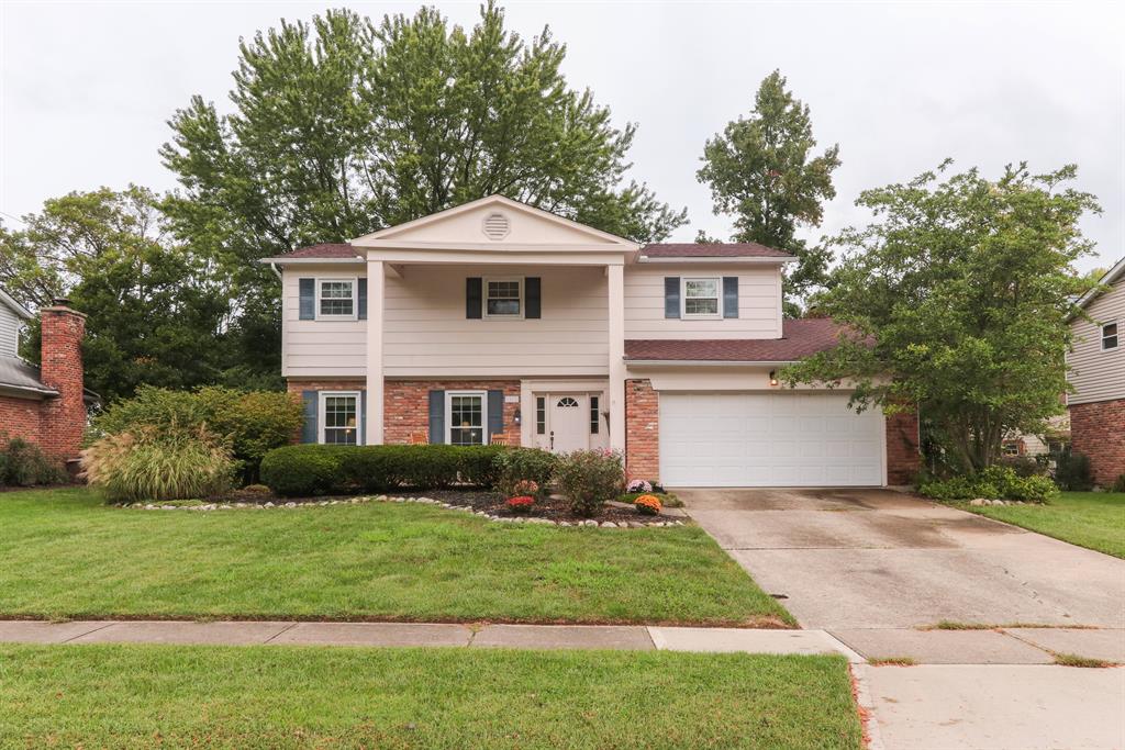 1812 Lindenhall Dr Loveland, OH