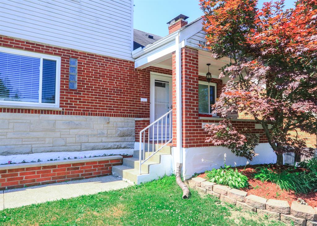 Entrance for 4141 Janward Dr Cheviot, OH 45211